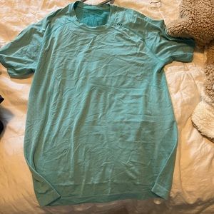 Mens lululemon shirt